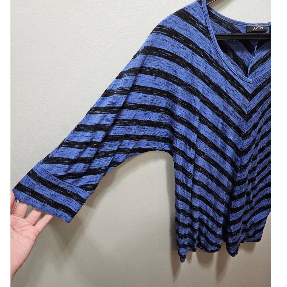 Apt 9 Blue Black Chevron Striped V Neck Top Small 3/4 Sleeve - Picture 4 of 9